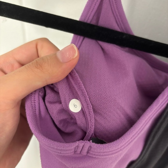 Lululemon No Limits Grey Tank Built-in Purple Bra Size 6 - Picture 6 of 7